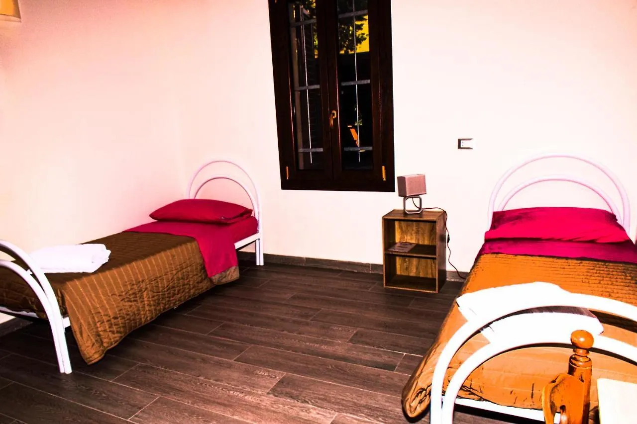 Affittacamere Alloro -Solo Affitti Brevi Modena Guest house